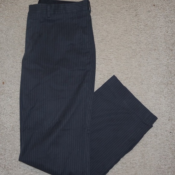 Express Producer Pants. Charcoal Gray Pinstripe Size 34 x 32, high rise - Picture 10 of 14